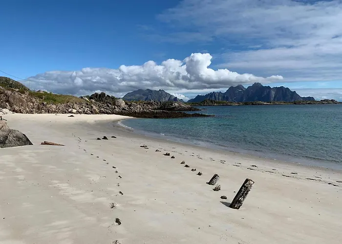 7 Person In Bostad-by Traum * Alstad (Nordland)